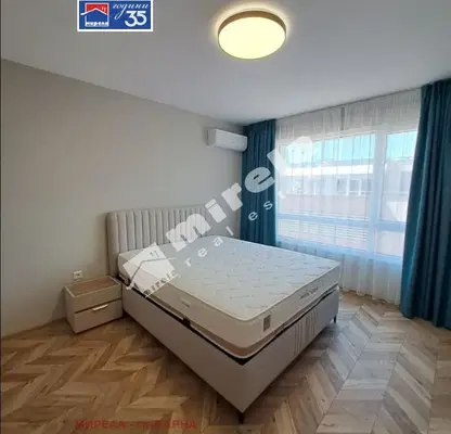 Photo 3 — Three-room apartment with terrace in Central Post, Varna