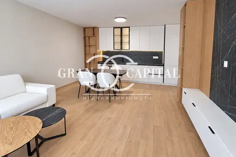 3-bedroom apartment in Varna, Centralna Poshta