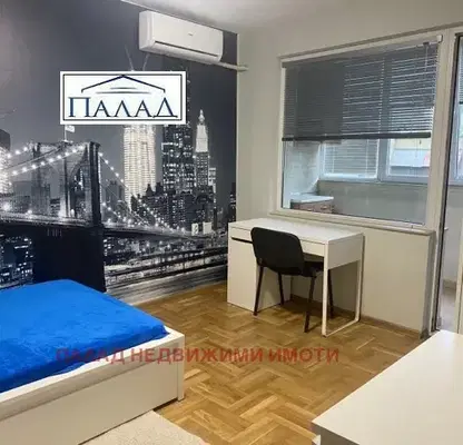 Снимка 5 — Тристаен апартамент с тераса в Центъра на Варна