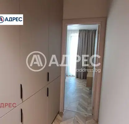 Снимка 5 — Двустаен апартамент в Център на Варна с асансьор и паркинг