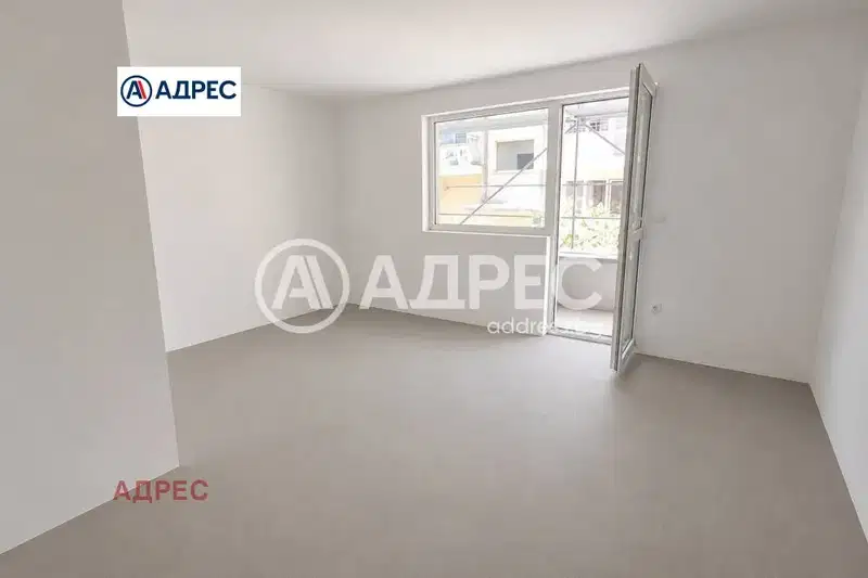 Two-room apartment in Center, Varna with terrace and elevator