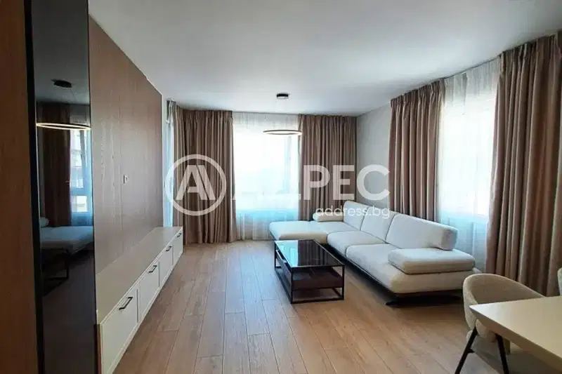 Three-room apartment in the centre of Varna with elevator