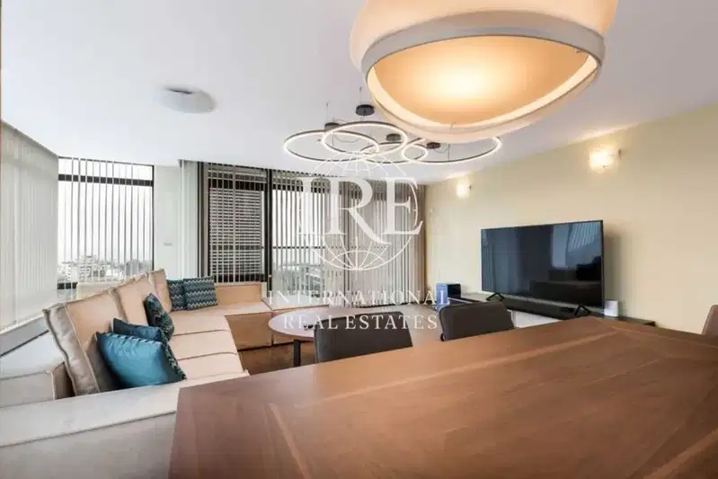 Three-room apartment with sea view in Center, Varna