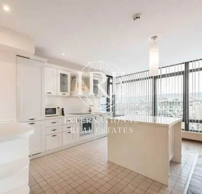 Photo 5 — Three-room apartment with sea view in Center, Varna