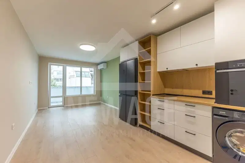 3-bedroom apartment in Varna, Centyr