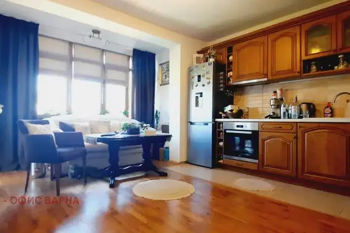 4-bedroom apartment in Varna, Centyr