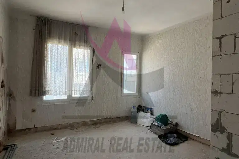 4-bedroom apartment in Varna, Centyr