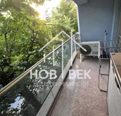 Снимка 3 — Двустаен апартамент в Център, Варна с тераса