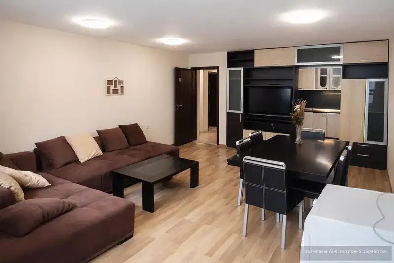 Three-room apartment in Center, Varna on second floor