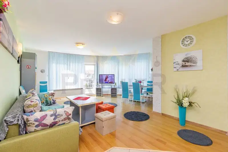 4-bedroom apartment in Varna, Centyr