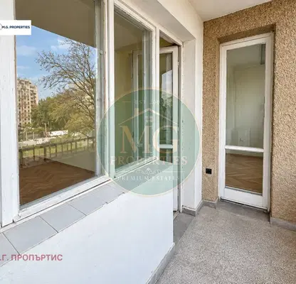 Photo 5 — Four-room apartment with three terraces in Chaika, Varna