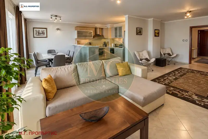 4-bedroom apartment in Varna, Chaika