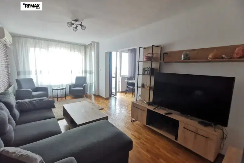 Three-room apartment with parking space in Tsveten district, Varna