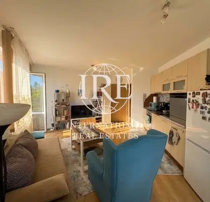 Photo 2 — 2-bedroom apartment in Varna, Galata