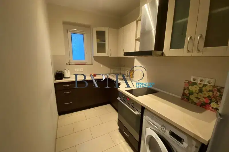 Three-room apartment in Gretska mahala with terrace in Varna