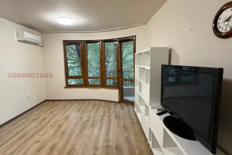 Three-room apartment with elevator in Gretska Mahala, Varna