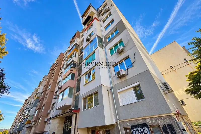 4-bedroom apartment in Varna, Hei
