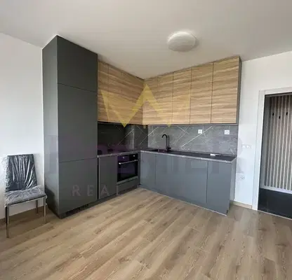 Photo 3 — Three-room apartment with sea view in Izgrev, Varna