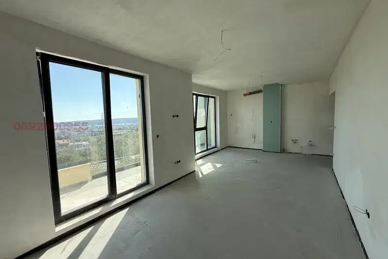 Three-room apartment with panoramic view in Izgrev, Varna