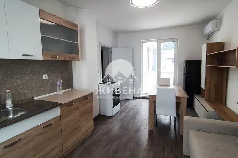 Two-room apartment with balcony in ZhP Gara, Varna
