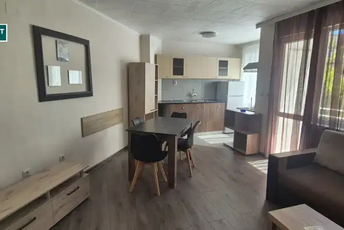Three-room apartment with terrace in ZHP Gara, Varna