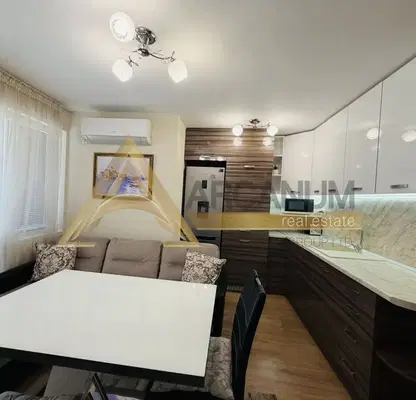 Photo 3 — Two-room apartment with terrace in Kolhozen pazar, Varna