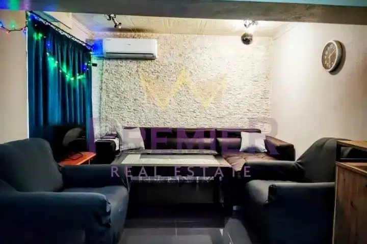 Two-room apartment in Kolhozen pazar, Varna with two levels