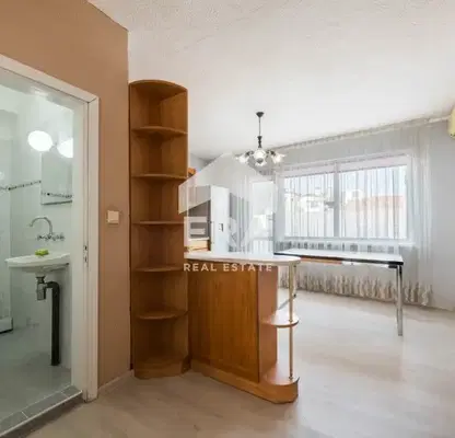 Photo 4 — Large 4-room apartment in Kolhozen pazar, Varna with terraces