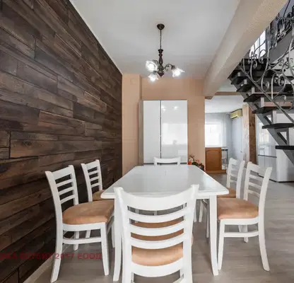 Photo 3 — Large maisonette with 4 bedrooms in Kolhozen pazar, Varna