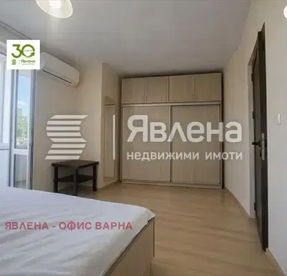 Снимка 4 — Просторен 2-стаен апартамент в Колхозен пазар, Варна