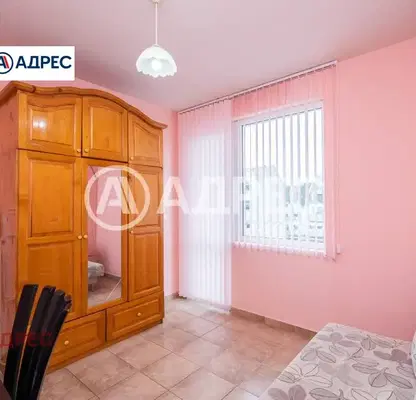 Снимка 5 — Тристаен апартамент с две тераси в Колхозен пазар, Варна