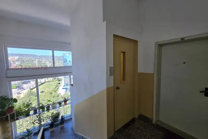 3-room apartment in Levski 1, Varna with south-facing terrace