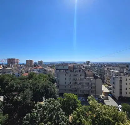 Снимка 5 — 3-стаен апартамент в Левски 1, Варна с южна тераса