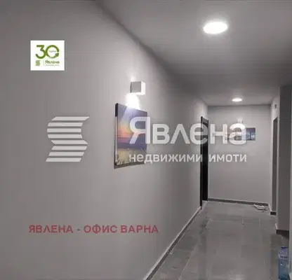 Снимка 2 — Тристаен апартамент с тераса в Левски 1, Варна