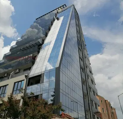 Снимка 2 — Двустаен апартамент с две тераси в Левски 1, Варна