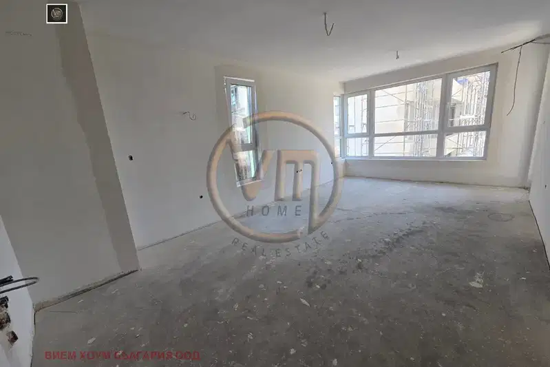 Three-room apartment with terrace in Levski 2, Varna