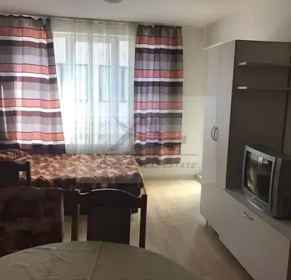 Снимка 2 — Двустаен апартамент с тераса в кв. Левски, Варна