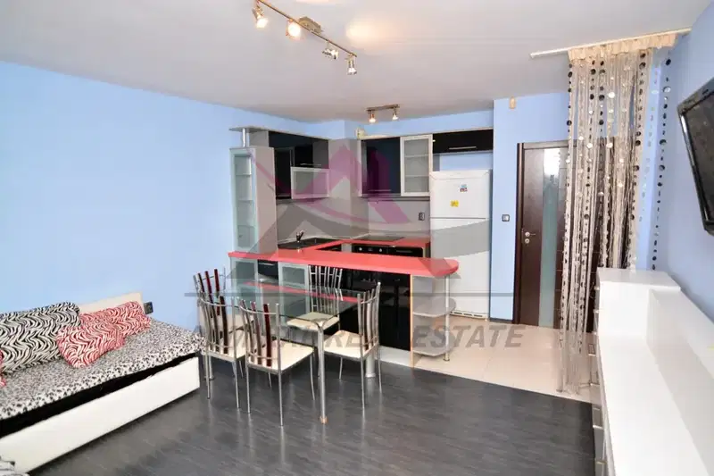 Three-room apartment with terrace in Levski 2, Varna