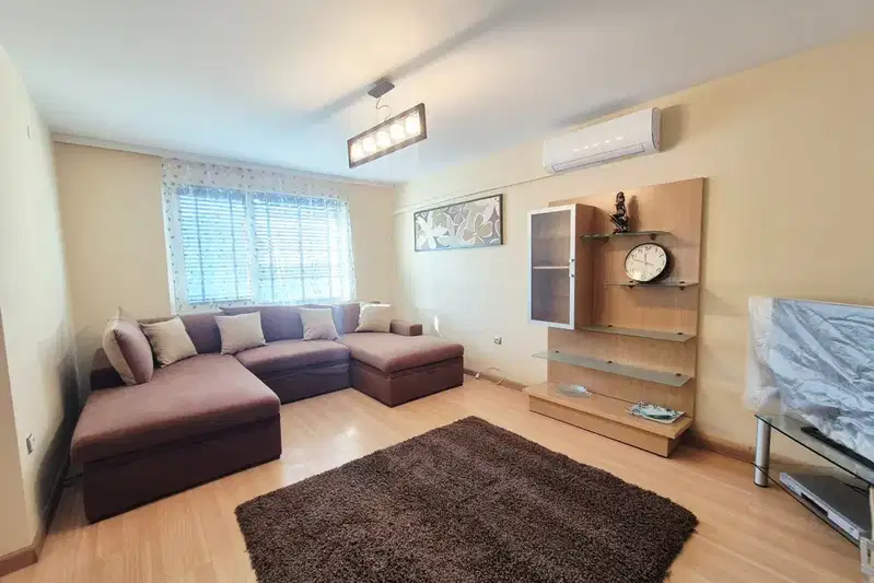 Three-room apartment with terrace in Lyatno Kino Trakiya, Varna