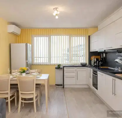 Photo 3 — Three-room apartment in Lyatno Kino Trakiya, Varna with elevator