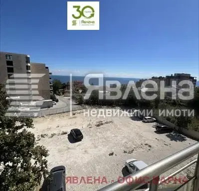 Снимка 2 — Двустаен апартамент с панорамна гледка в м-т Ален мак, Варна