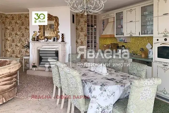 Four-room apartment with sea view in m-t Alen mak, Varna
