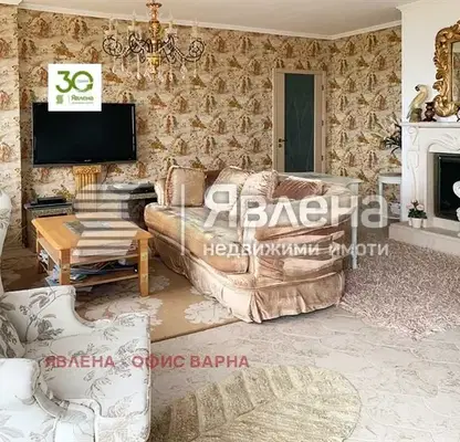 Снимка 4 — Четиристаен апартамент с морска панорама в м-т Ален мак, Варна