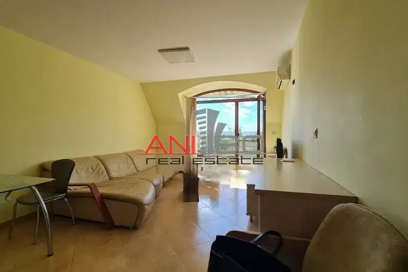 Three-room apartment with two terraces in m-t Evksinograd, Varna