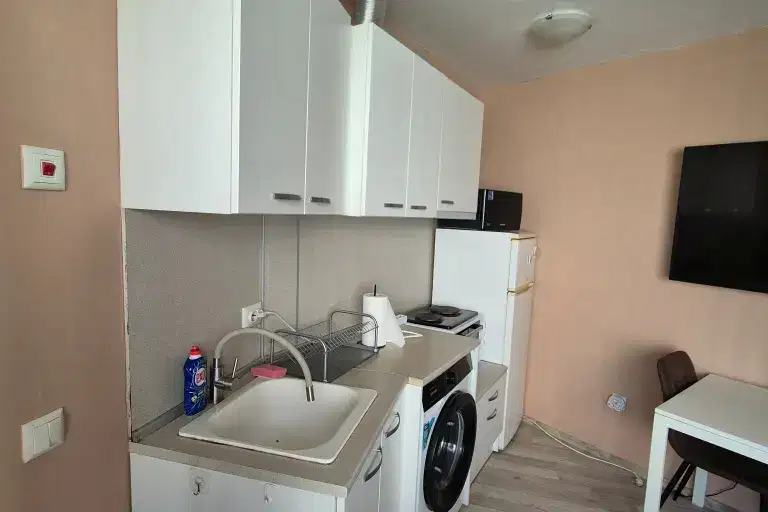 Two-room apartment with parking space in m-t Trakata, Varna