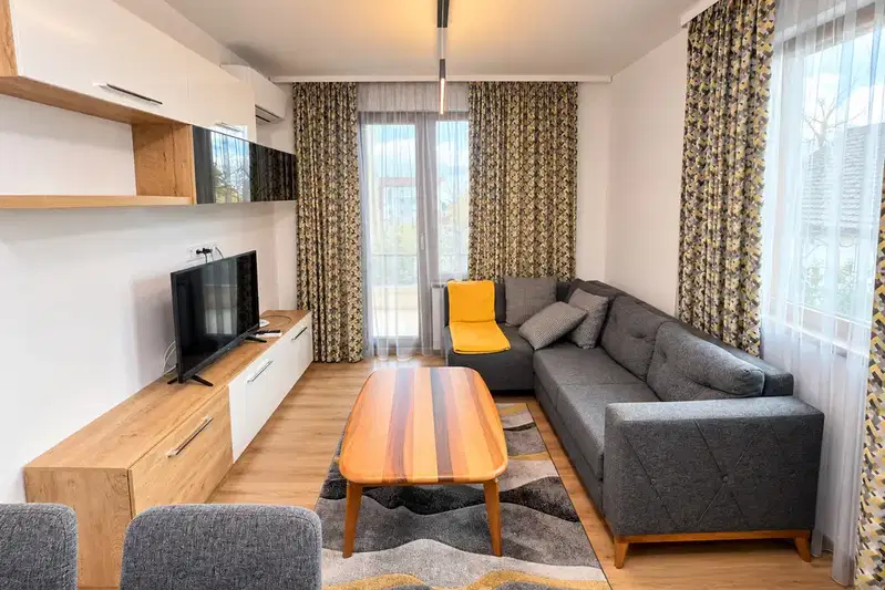 Three-room apartment with parking space in m-t Gorna Traka, Varna
