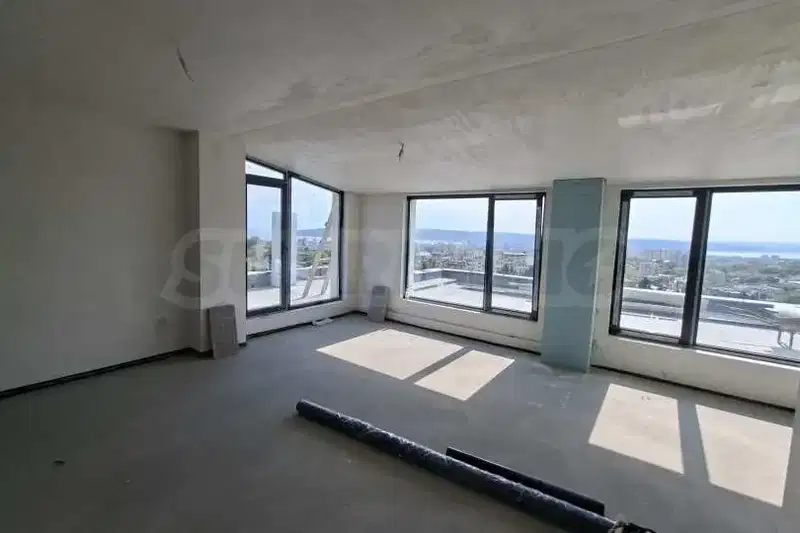 Spacious 4-room apartment with panoramic terrace in m-t Sotira, Varna
