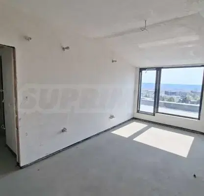 Photo 5 — Spacious 4-room apartment with panoramic terrace in m-t Sotira, Varna