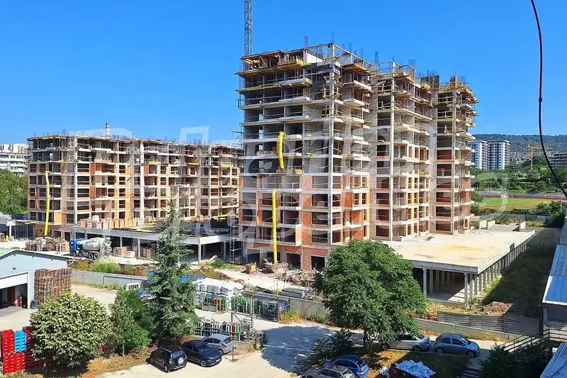3-bedroom apartment in Varna, Mladost 1