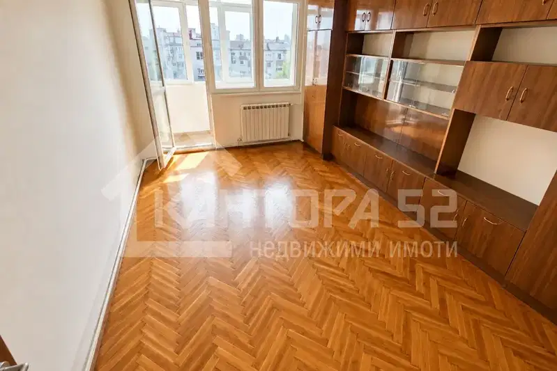 3-bedroom apartment in Varna, Mladost 1